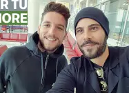  ??  ?? Con Mertens D’Amore con il bomber azzurro