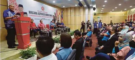  ?? (Foto Hairul Anuar Rahim/bh) ?? Ahmad Zahid berucap pada majlis pelancaran WAU 2.0 di Kuala Lumpur, semalam.