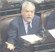  ??  ?? Julio de Vido, ministro de Planificac­ión Federal, superminis­terio creado para manejar el dinero de toda la obra pública.