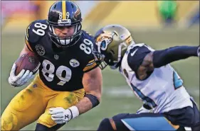  ??  ?? Steelers tight end Vance McDonald (89) plays against the Jaguars on Jan. 14 in Pittsburgh. [KEITH SRAKOCIC/THE ASSOCIATED PRESS]
