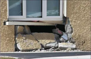  ??  ?? Damage to the house at Pairc na Craobhaí.