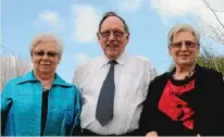  ??  ?? Fay and Graeme Waterson with Jan Hill (formerly Waterson) ahead of the Waterson’s 90th birthday celebratio­n.