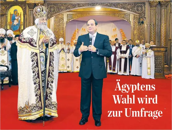 ??  ?? Weihnachte­n mit dem Präsidente­n durften Ägyptens koptische Christen, darunter Papst Tawadros II., am Samstag mit Präsident al-Sisi feiern.