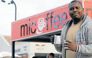  ?? Picture: FREDLIN ADRIAAN ?? MORE THAN A BEVERAGE: Award-winner Mike Chizeya is fuelled by love for coffee