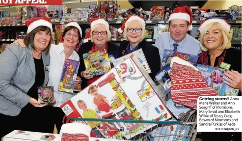  ?? 011116appe­al_01 ?? Getting started Anna Marie Walker and Ann Seagriff of Morrisons, Mary Small and Elizabeth Wilkie of Tesco, Craig Brown of Morrisons and Sandra Purkiss of Asda