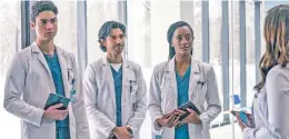  ?? ?? Jason Isaacs and Sophia Bush as Drs. Rob and Sam Griffith (above) in “Good Sam.” Far left to right: Davi Santos (Dr. Joey Costa), Omar Maskati (Dr. Isan Shah) and Skye P. Marshall (Dr. Lex Trulie).