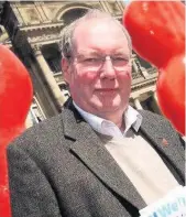  ??  ?? > Councillor Mike Sharpe is stepping down