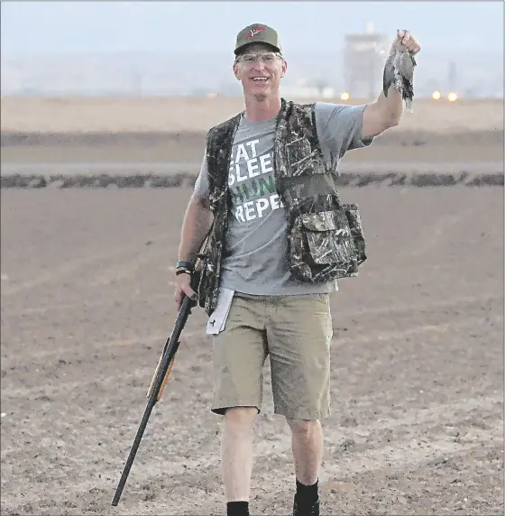  ?? FILE PHOTO BY RANDY HOEFT/YUMA SUN ?? STEVE STALLWORTH, from Las vegas, formerly from Yuma, proudly shows off the first bird of the morning.