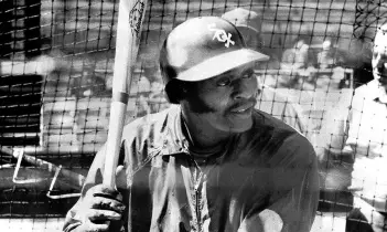  ?? JAMES MAYO/CHICAGO TRIBUNE ?? Chicago White Sox slugger Dick Allen takes batting practice on April 14, 1972, at Comiskey Park.