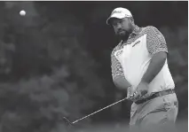  ??  SAM GREENWOOD/GETTY IMAGES ?? Brendon de Jonge plays a shot on the 10th hole in the Valspar Championsh­ip on Friday.