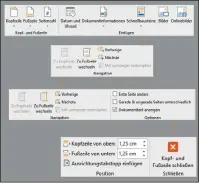  ?? ?? Links: Im Register Entwurf in Word sind zentrale Befehle und Funktionen für Kopf- und Fußzeile verfügbar.