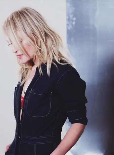  ?? FRESHLY PRESSED P.R. ?? Toronto musician Emily Haines says it is “so demanding being in Metric that I don’t really need a lot of attention on this (album).”