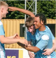  ?? Picture: Peter Toft ?? Woodley celebrate