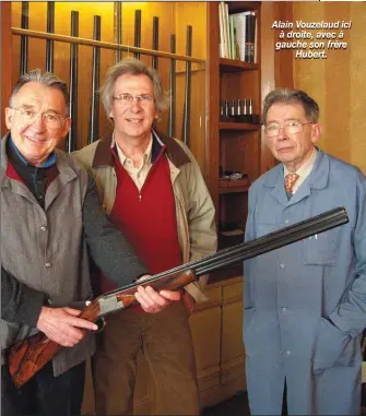  ??  ?? Alain Vouzelaud ici à droite, avec à gauche son frère
Hubert.