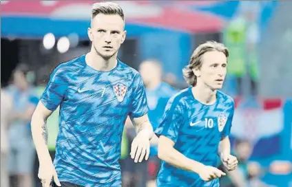  ?? FOTO: EFE ?? Ivan Rakitic y Luka Modric los referentes de la selección croata que ha llegado hasta la final