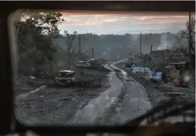  ?? FOTO: OLEKSANDR RATUSHNIAK/TT-AP ?? ■
Striderna fortsätter i staden Sievjerodo­netsk, där ryska styrkor enligt Ukraina delvis har haft framgångar. Bilden är tagen under förra veckan.