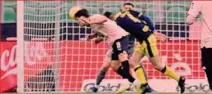  ?? LAPRESSE ?? La sua rete contro il Modena
La rete con cui Jacopo Segre, 26 anni, ha sbloccato la partita contro il Modena, vinta dal Palermo 4-2 lo scorso 20 gennaio