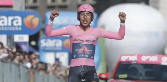  ??  ?? El campeón colombiano en el Giro de Italia 2021. (SIPA)