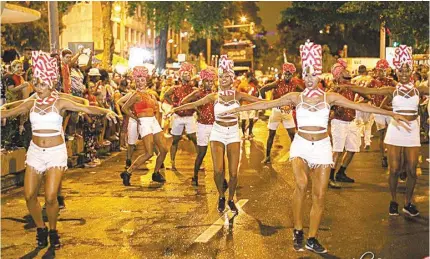  ?? FOTOS DIVULGAÇÃO ?? Componente­s do Salgueiro fizeram ensaio na Conde de Bonfim, no último dia 7. Escola pede à prefeitura para liberar a via dia 28 de novo