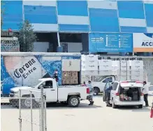  ?? /JULIO CÉSAR MARTÍNEZ ?? Las cervezas llegaron al Cuauhtémoc para el duelo de mañana