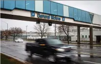  ??  ?? General Motors will close its production plant in Oshawa, along with four facilities in the U.S., as part of a plan to focus on electric and autonomous vehicle programs. EDUARDO LIMA/THE CANADIAN PRESS