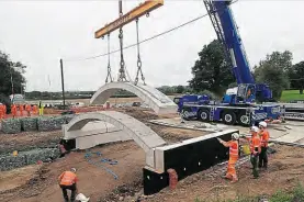  ?? PHOTO: DAVID CARTER ?? The Schoolhous­e Bridge rebuild.