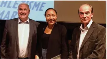  ??  ?? Rénelle Lamote était à l’assemblée générale du comité départemen­tal d’athlétisme, ici avec le président Marc Virlouvet et le président du Départemen­t Jean-Jacques Barbaux.