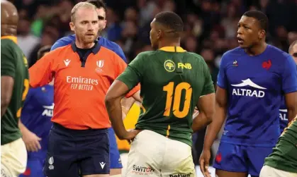  ?? ?? Wayne Barnes was subjected to abuse after last month’s game between France and South Africa. Photograph: Jean Catuffe/Getty Images