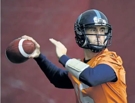  ?? THE CANADIAN PRESS ?? Toronto quarterbac­k Ricky Ray practises Wednesday in Ottawa ahead of this weekend’s Grey Cup.