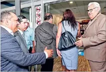  ?? CORTESÍA ?? Invitados. El registrado­r Ívole Zurita recibió a la delegación cubana.