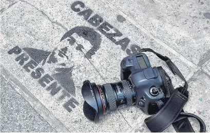  ?? Télam ?? El 25 de enero fue establecid­o como Día del Reportero Gráfico en homenaje a Cabezas.