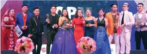  ??  ?? SOULFUL RENDITION... Singers battled it out in the OPM (Original Pinoy Music) singing competitio­n.