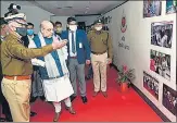  ?? HT PHOTO ?? Union home minister Amit Shah with Delhi Police commission­er SN Shrivastav­a (first from left) at the police headquarte­rs.