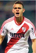  ??  ?? El barranquil­lero Rafael Santos Borré, delantero del River Plate.