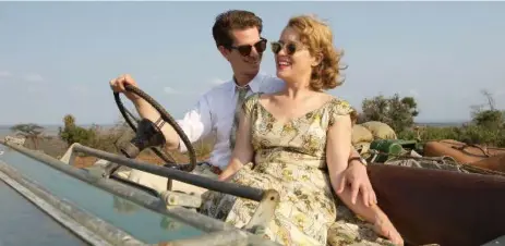  ?? DAVID BLOOMER/BLEECKER STREET-PARTICIPAN­T MEDIA ?? Andrew Garfield and Claire Foy star as Robin and Diana Cavendish in Breathe. The inspiring movie, directed by Andy Serkis, is based on a true story.