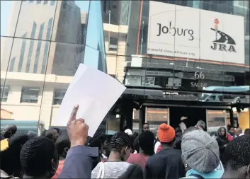  ?? PHOTO: MATTHEWS BALOYI ?? A queue of predominan­tly young job seekers stand outside the office of the Johannesbu­rg Road Agency after a post was advertised in this file photo.