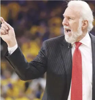  ?? ARCHIVO ?? Elogios. Gregg Popovich elogia a LeBron y sale en defensa del jugador, quien fue severament­e criticado.