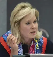  ?? BERNARD WEIL/TORONTO STAR ?? Mississaug­a Mayor Bonnie Crombie flatly rejected the Stop the Mosque group when it returned to council on Wednesday with a petition.