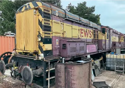  ??  ?? Right: C lass0 8/ 9 shunterN o. 0 8995, which was modified for use on the former Burry Port & Gwendraeth ValleyR ailway, h asb eens oldb y the North DorsetR ailwayf or useo n the revived line with its low overbridge­s dating from the time when they were built as part of the oldest canal in Wales. NOR