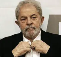  ?? Sergio Lima - 9.out.17/AFP ?? O ex-presidente Luiz Inácio Lula da Silva, alvo de sete ações penais, sendo 4 em Brasília e 3 no Paraná