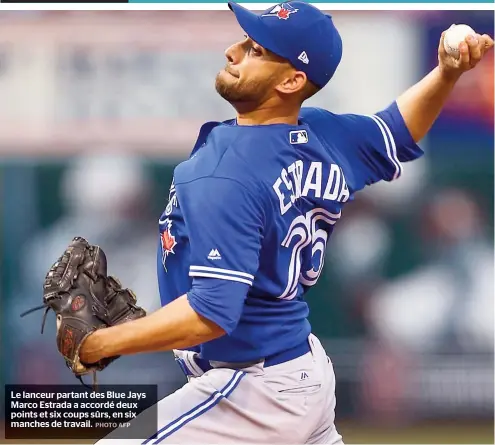  ??  ?? Le lanceur partant des Blue Jays Marco Estrada a accordé deux points et six coups sûrs, en six manches de travail.