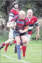  ?? File ?? n DOWN TO BUSINESS: A determined­looking Neil Gordge HERTS/MIDDX TWO Hillingdon Abbots Harlequin Amateurs