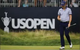  ?? JULIO CORTEZ – THE ASSOCIATED PRESS ?? Justin Thomas, who won the PGA Championsh­ip last month, shot a 2-over 72in Saturday’s third round to leave him eight shots off the lead at the U.S. Open in Brookline, Mass.