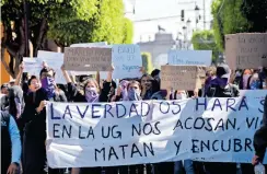  ?? CAMACHO ?? Hombres estudiante­s se han sumado a esta causa/edgar