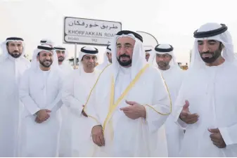  ?? Wam ?? Dr Sheikh Sultan bin Mohammed Al Qasimi, Ruler of Sharjah, yesterday opens the four-lane, 89-kilometre road that cuts through the mountains