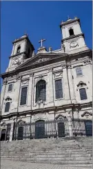  ?? ?? Sarcófago fechado há 180 anos na Igreja de Nossa Senhora da Lapa