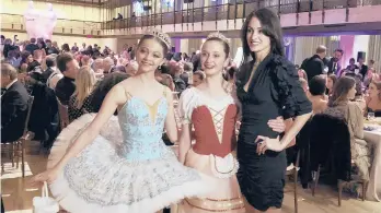  ?? ARONRANEN/AP ?? In this image taken from video, choreograp­her Melanie Hamrick smiles with young dancers in 2019 after the U.S. premiere of“Porte Rouge.”