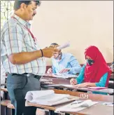  ?? PRATIK CHORGE/HT PHOTO ?? Students appear for HSC exam at Bright High School and Junior College, Bhandup, in Mumbai on Friday