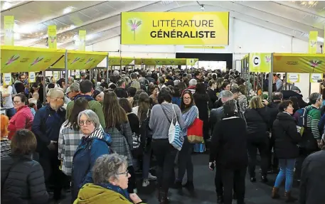  ?? | PHOTO : OUEST-FRANCE ?? Il y avait du monde, ce samedi, au Printemps du livre.