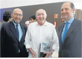  ?? ?? ● Francisco Ferraro, miembro del Consejo Editorial del Grupo Joly; Antonio García de Castro y Javier Molina, presidente de Befesa.
